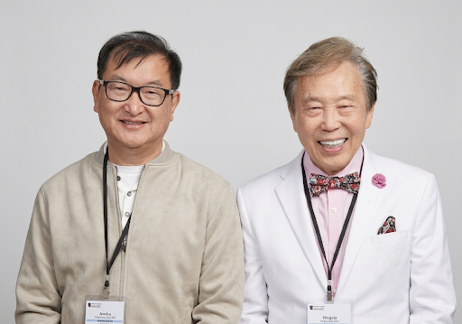 Dr. Steven Xue with Pinhole Surgical Technique inventor Dr. John Chao
